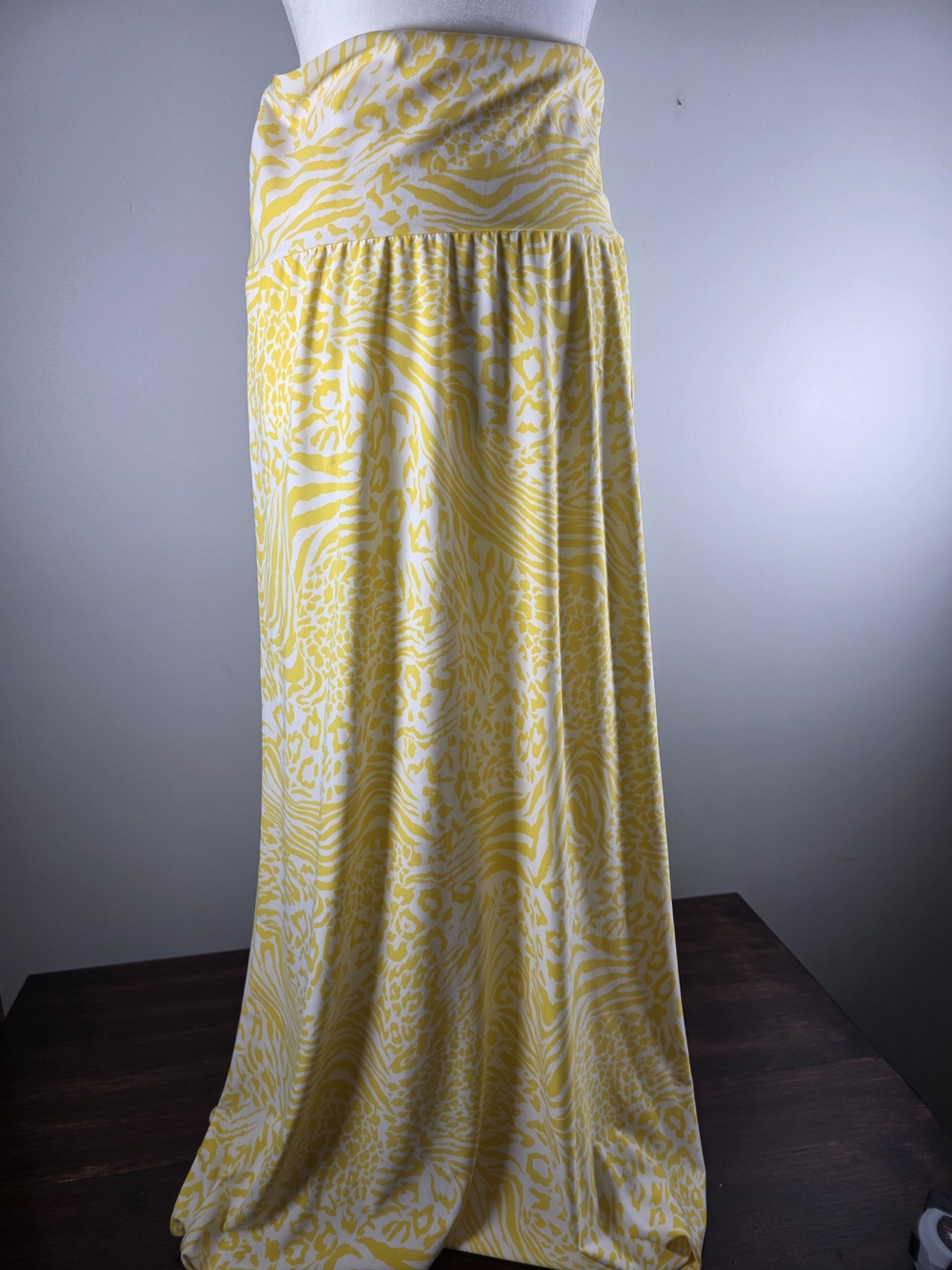 Azules Yellow & White Animal Print Maxi Skirt Size XL